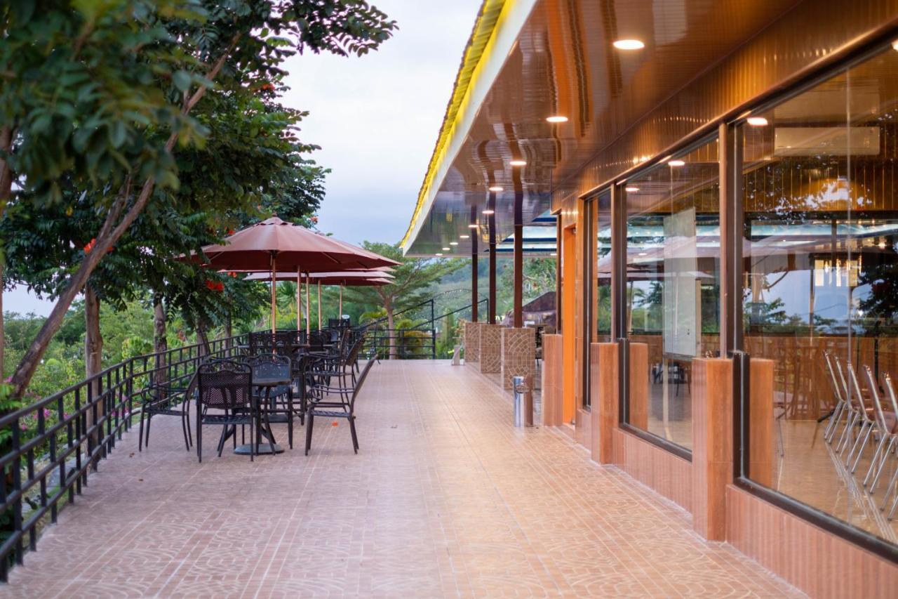 Bukit Indah Doda Hotel & Resorts ปาลู ภายนอก รูปภาพ