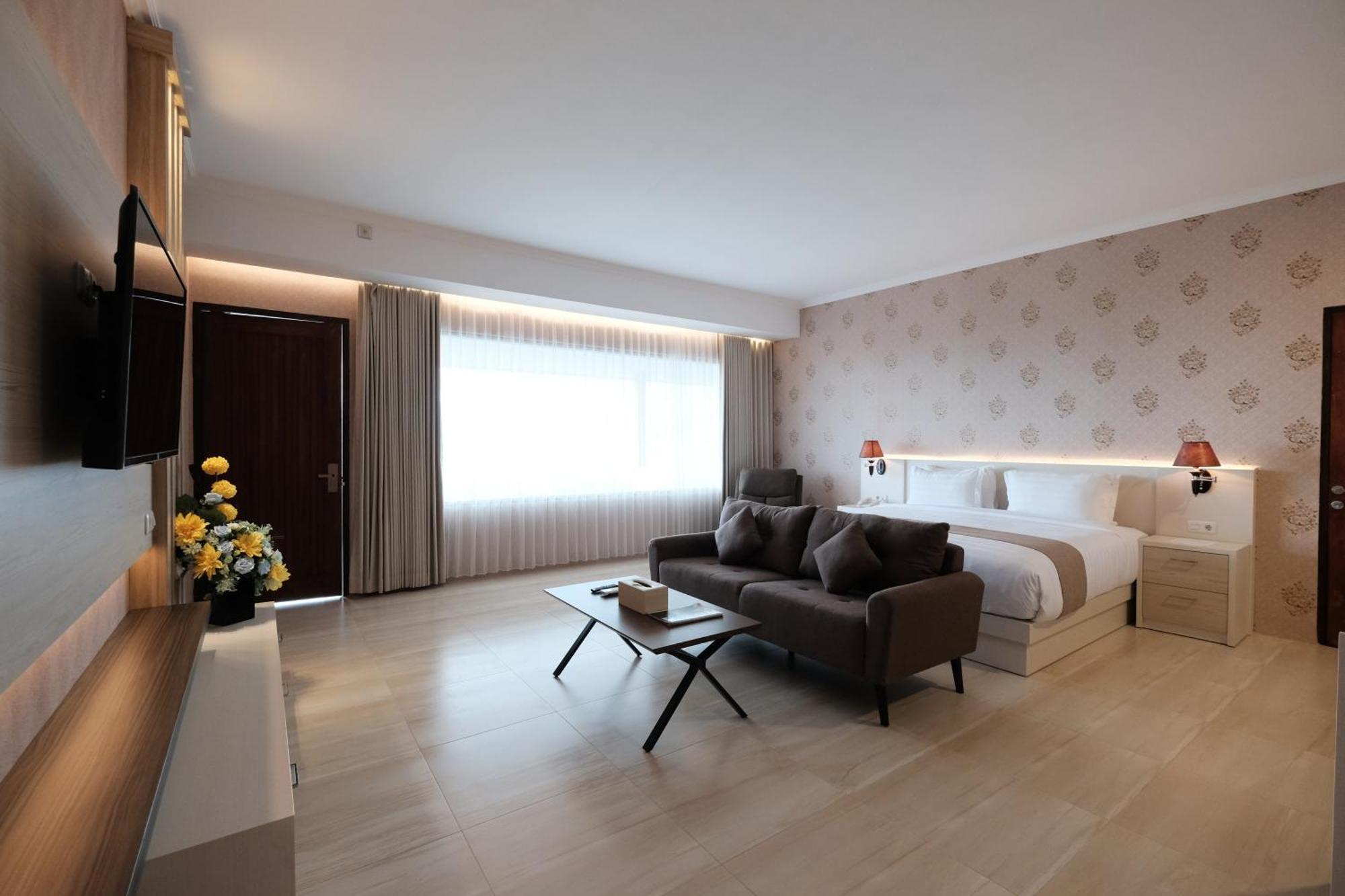 Bukit Indah Doda Hotel & Resorts ปาลู ภายนอก รูปภาพ